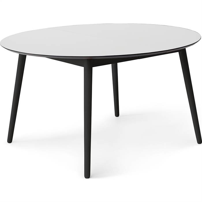 Meza by Hammel spisebord - Round - Ø:135 cm. - Hvid laminat - Ben i sort bejdset ask  : Erling Christensen Møbler