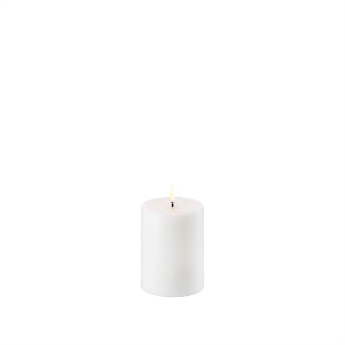 Uyuni Lighting LED Pillar bloklys - Ø7,8 x H10 cm - Nordic White - inkl. C-batterier  : Erling Christensen Møbler