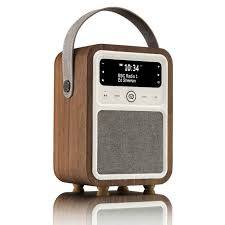 Erling Christensen Møbler VQ Monty radio. Valnød - DAB+ og FM radio med BluetoothÂ® i ægte træ-ramme : Erling Christensen Møbler  : Erling Christensen