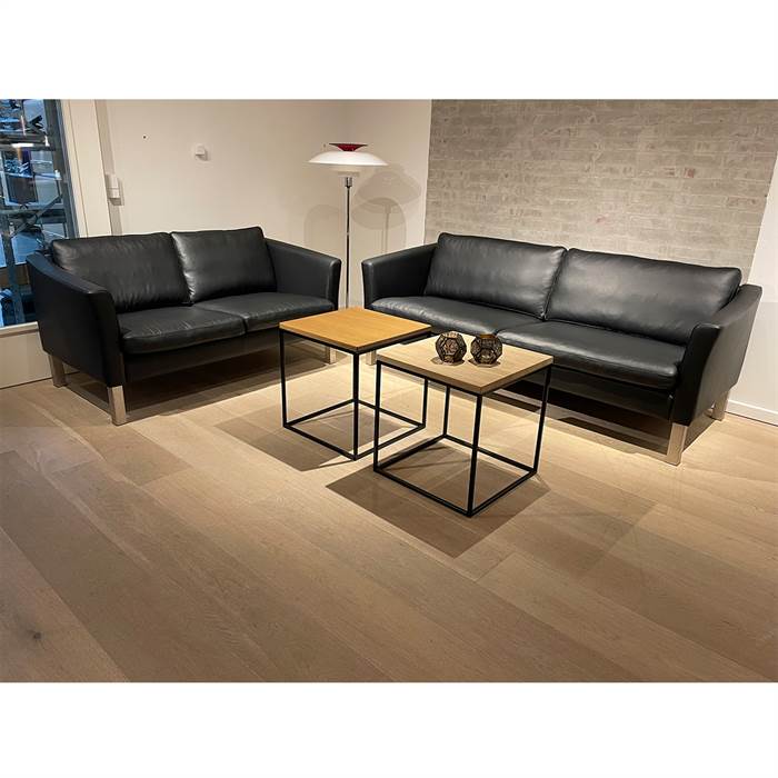 Stouby Ace sofa 2+3 pers. med sort semianilin læder  : Erling Christensen Møbler