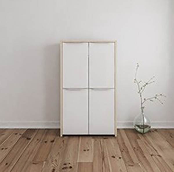 Nordic Furniture Skænk i hvidvasket eg med 4 hvide låger : Erling Christensen Møbler  : Erling Christensen Møbler