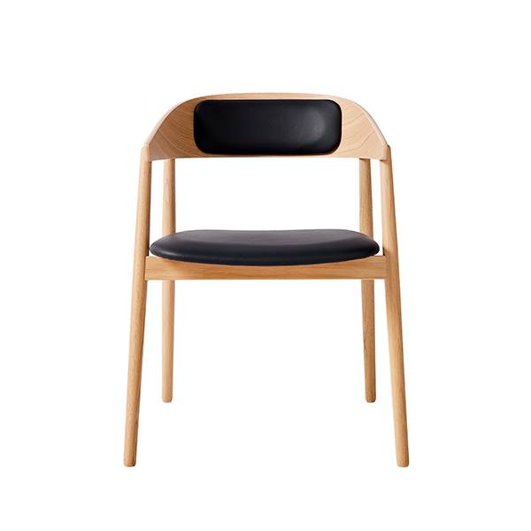 Andersen Furniture AC2 spisebordsstol - Polstret sæde & ryg - Hvid mat lak  : Erling Christensen Møbler