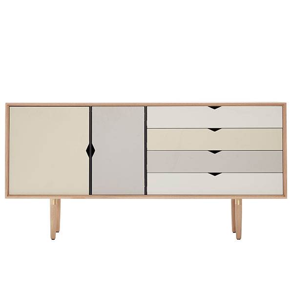 Andersen Furniture S6 skænk - farvede fronter  : Erling Christensen Møbler