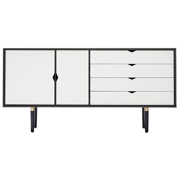 Andersen Furniture S6 skænk - Sort - Hvide fronter  : Erling Christensen Møbler