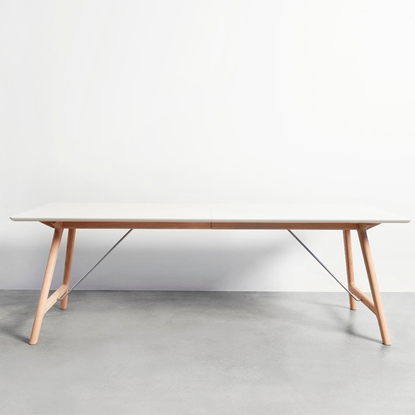 Andersen Furniture T7 spisebord - 95 x 220 cm. - hvid laminat - sæbebehandlet eg  : Erling Christensen Møbler