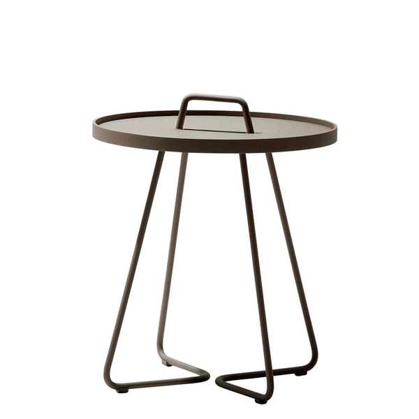 Cane-Line On-the-move sidebord - stor - taupe Aluminium, taupe : Erling Christensen Møbler