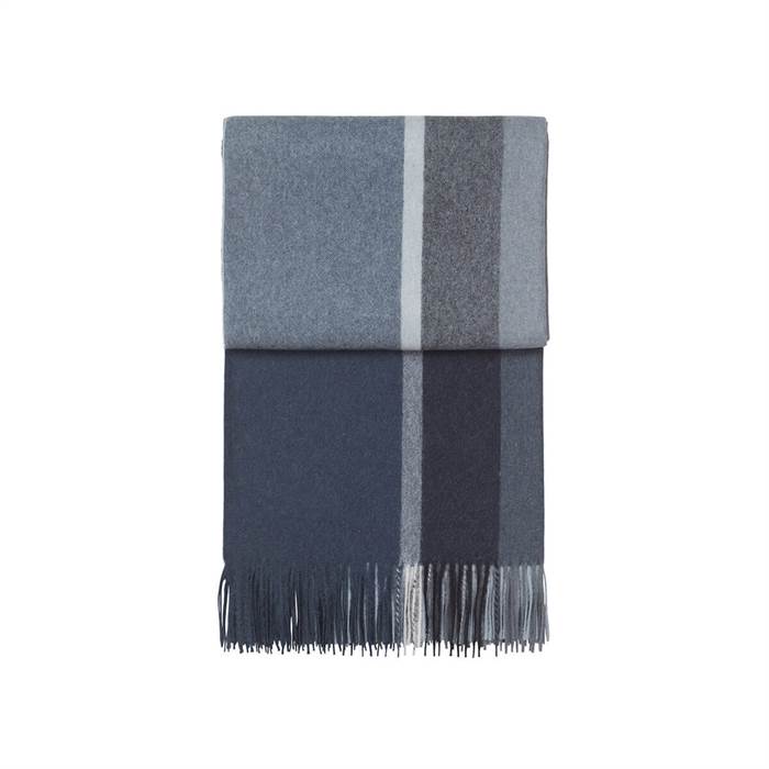 Elvang Manhattan plaid - Dark blue - 130 x 200 cm  : Erling Christensen Møbler