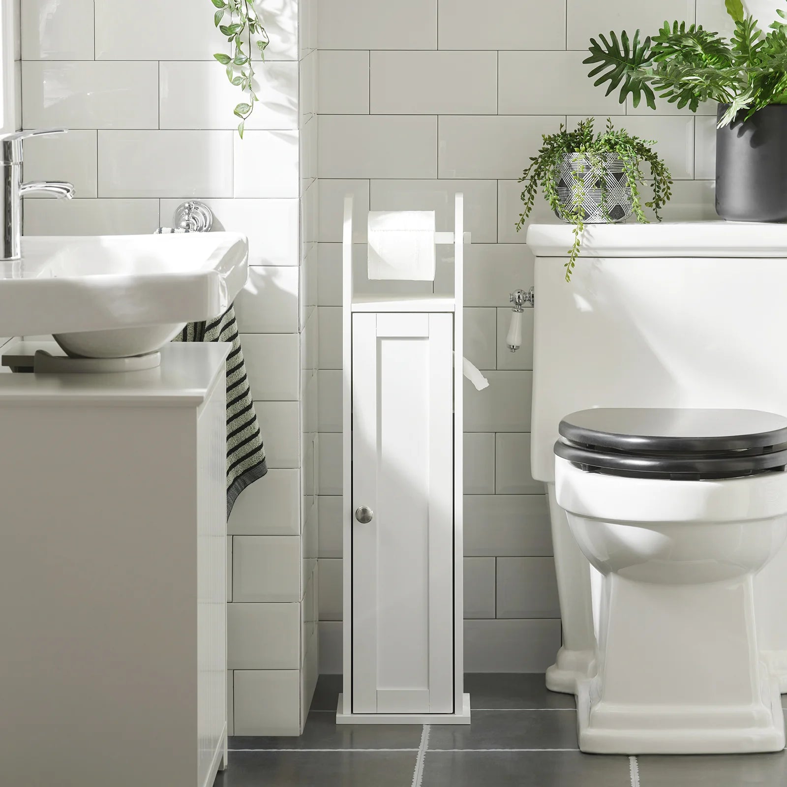 Skab til opbevaring af toiletpapir, hvid