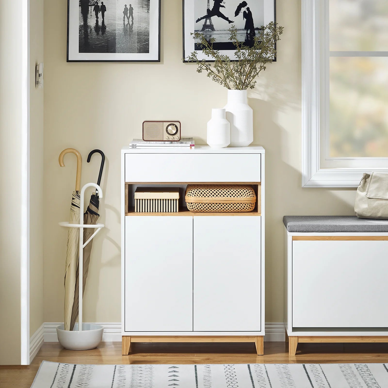 Elegant skoskab med skuffe - 60x34x85 cm - hvid og bambus