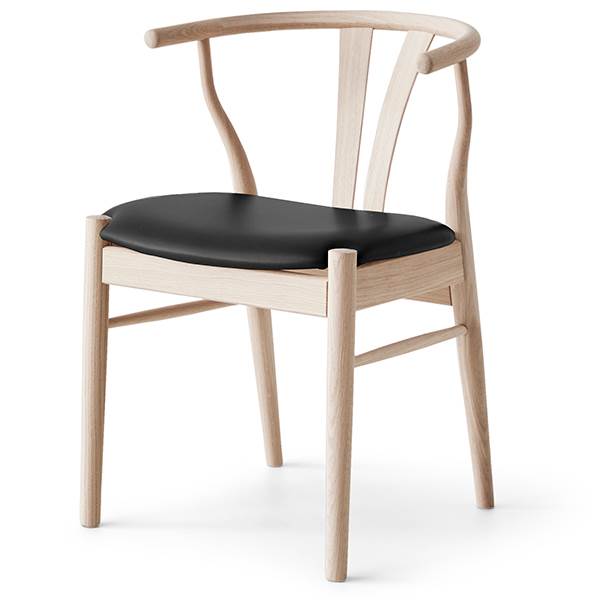 Findahl by Hammel - Freja spisebordsstol - Bøg / Lak / Sydney Black (Læder)  : Erling Christensen Møbler