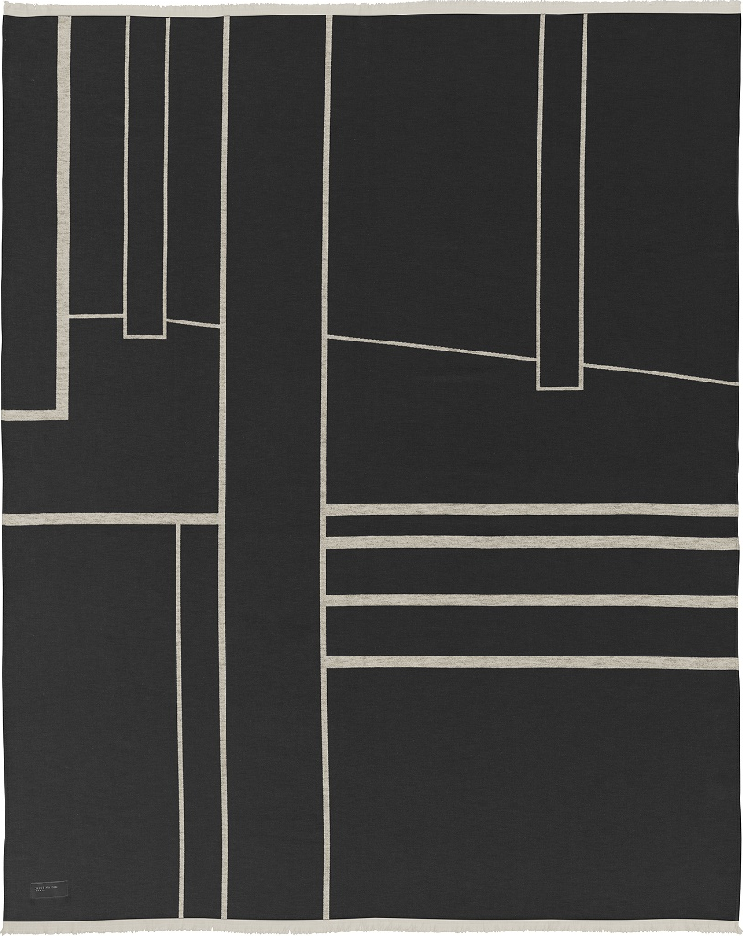 Plaid Kristina Dam Architecture 100% økologisk bomuld off-white/sort med grafisk mønster