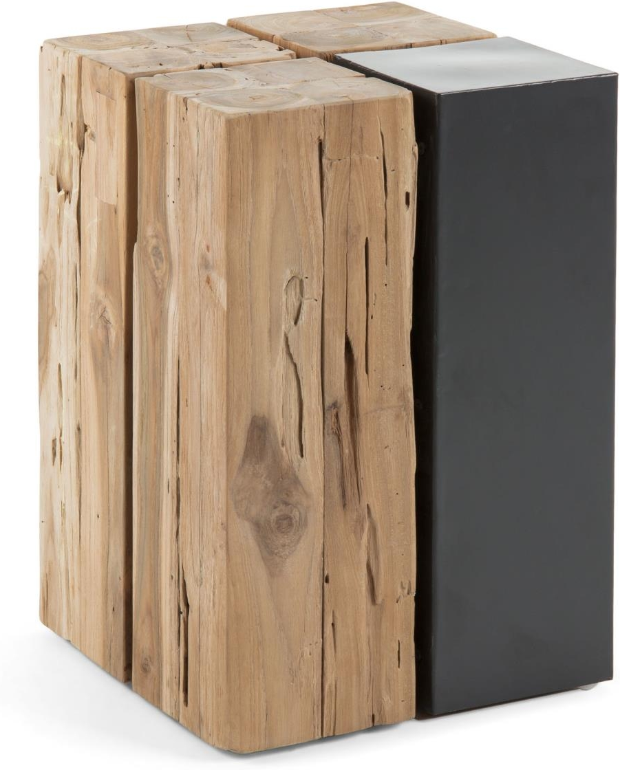 Sidebord Kave Home Kwango  -  hjørne- og bakkebord i teaktræ og sort metal H42,5 x B29 x L29 cm