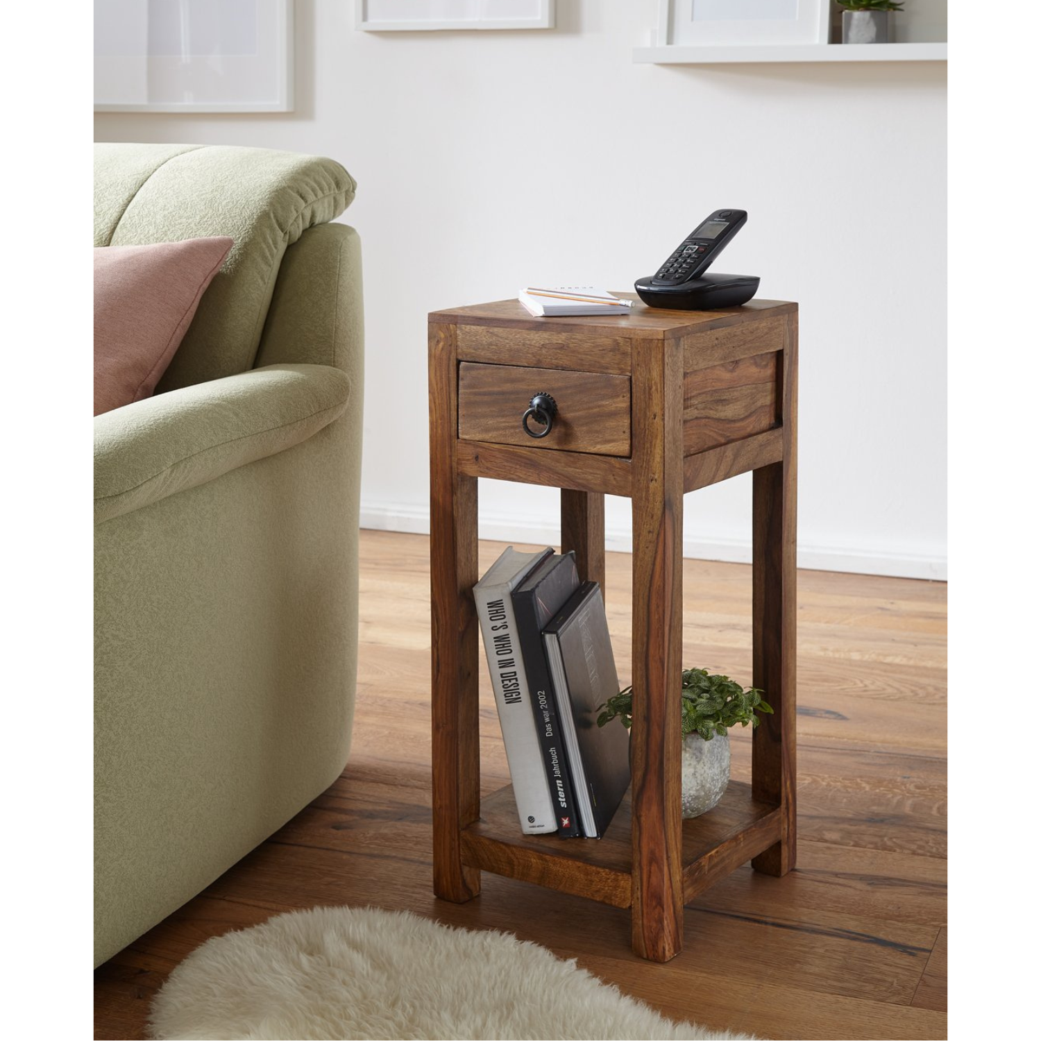 Håndlavet sidebord i FSCÂ®-certificeret træ, 30 x 30 x 68 cm