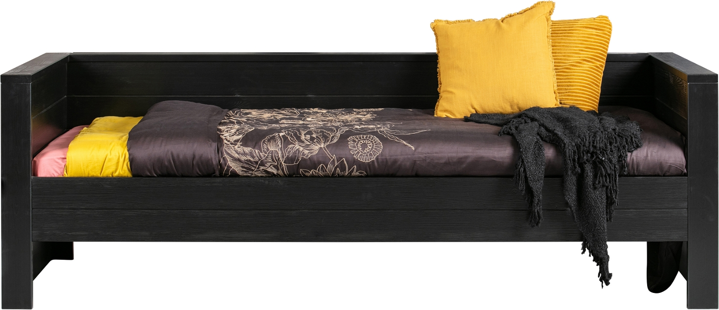 Sofaseng & sovesofa WOOOD Dennis i FSC-certificeret fyrretræ, lakeret sort 219 x 101 x 73 cm