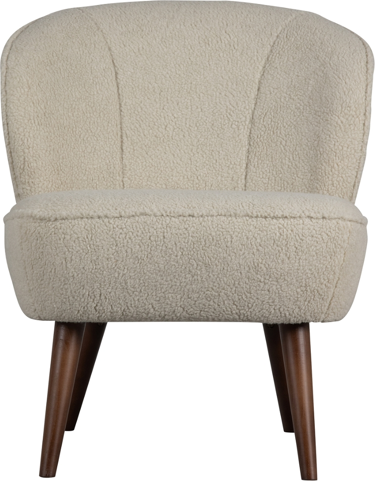 WOOOD Sara lænestol, hvidt teddystof, FSC-birkeben, H71ÃB59ÃD70 cm