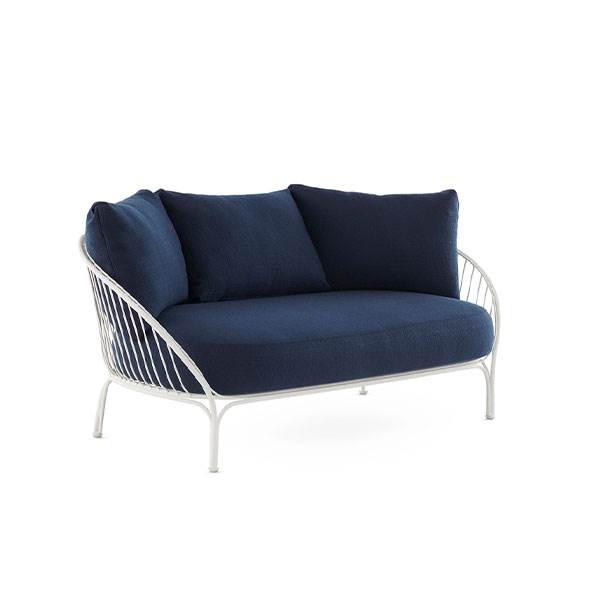 Kartell Hiray Sofa med hynder - Hvidt stel med blå hynder  : Erling Christensen Møbler