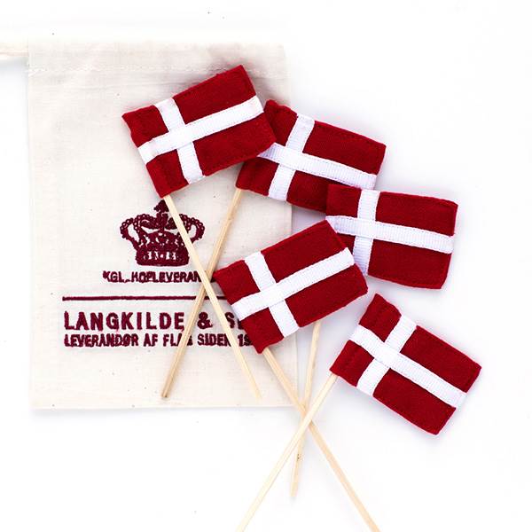 Langkilde og Søn Langkilde & Søn - Lagkageflag af stof : Erling Christensen Møbler  : Erling Christensen Møbler