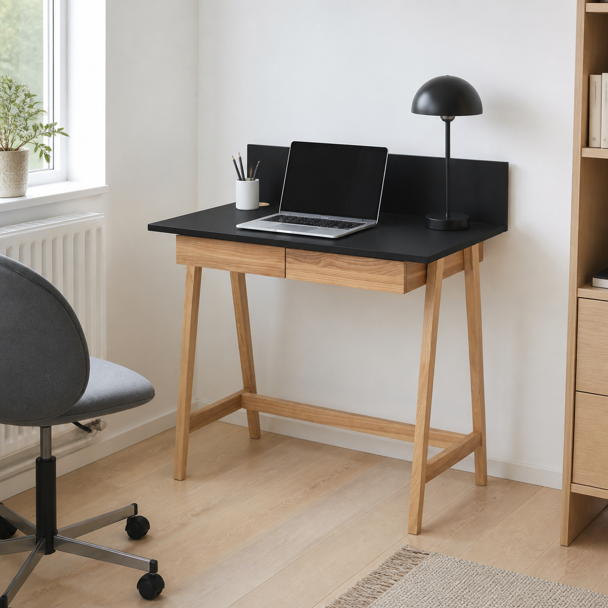 LUKA-bord 85 cm med 2 skuffer, sort/natur