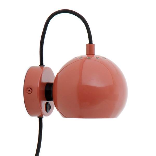 Frandsen Ball væglampe - Glossy red  : Erling Christensen Møbler