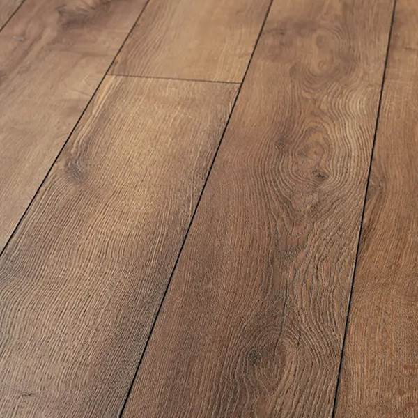 Wallmann Laminatgulv - Mammut Plank 4726 - Eg Mountain natur 4V  : Erling Christensen Møbler