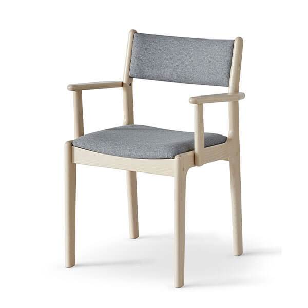 Findahl by Hammel Nybøl spisebordsstol m. armlæn - Eg sæbe - Melange  : Erling Christensen Møbler