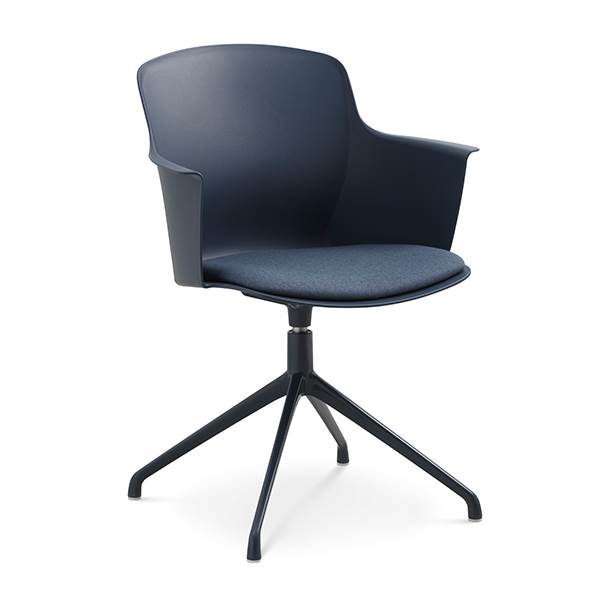 Erling Christensen Møbler Mia dining chair m/armlæn + pude - Denim - Svirvel denim : Erling Christensen Møbler  : Erling Christensen Møbler