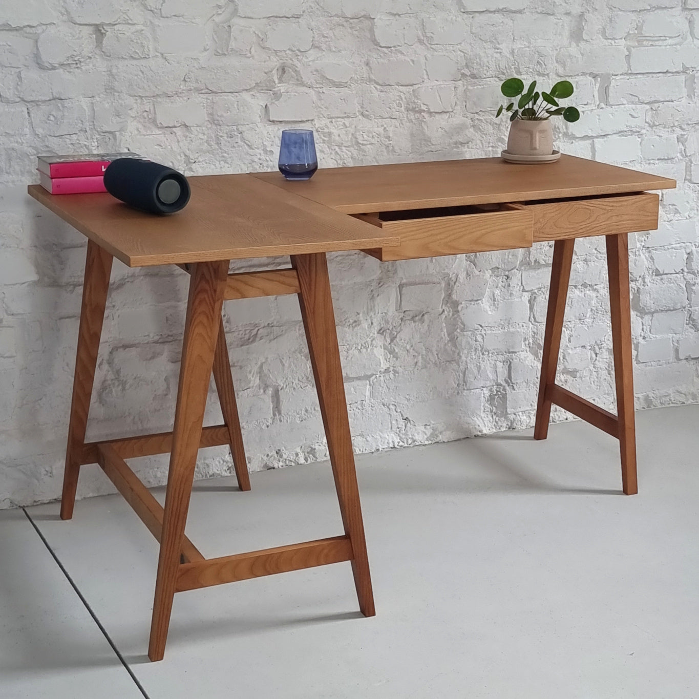 LUKA hjørneskrivebord B 135cm x D 85cm Eg, venstre-vendt
