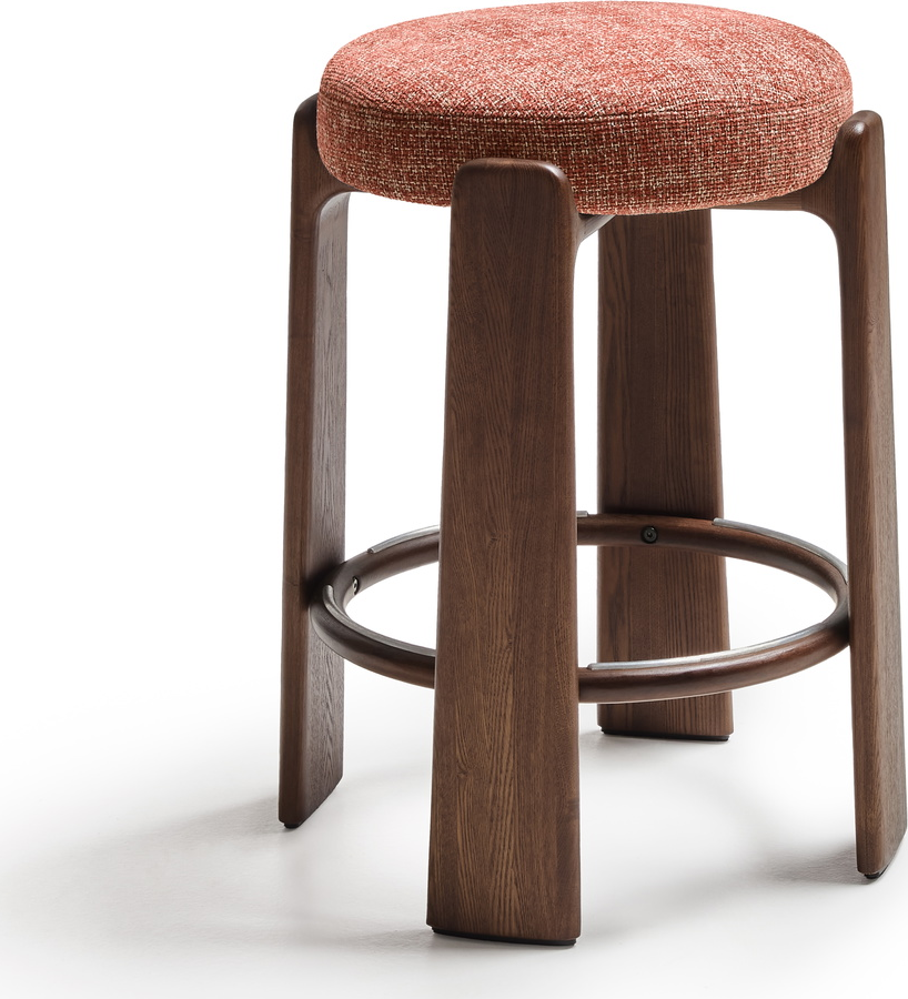 Barstol Kave Home Granite, terracotta chenille sæde, massivt asketræ ben, sædehøjde 65 cm