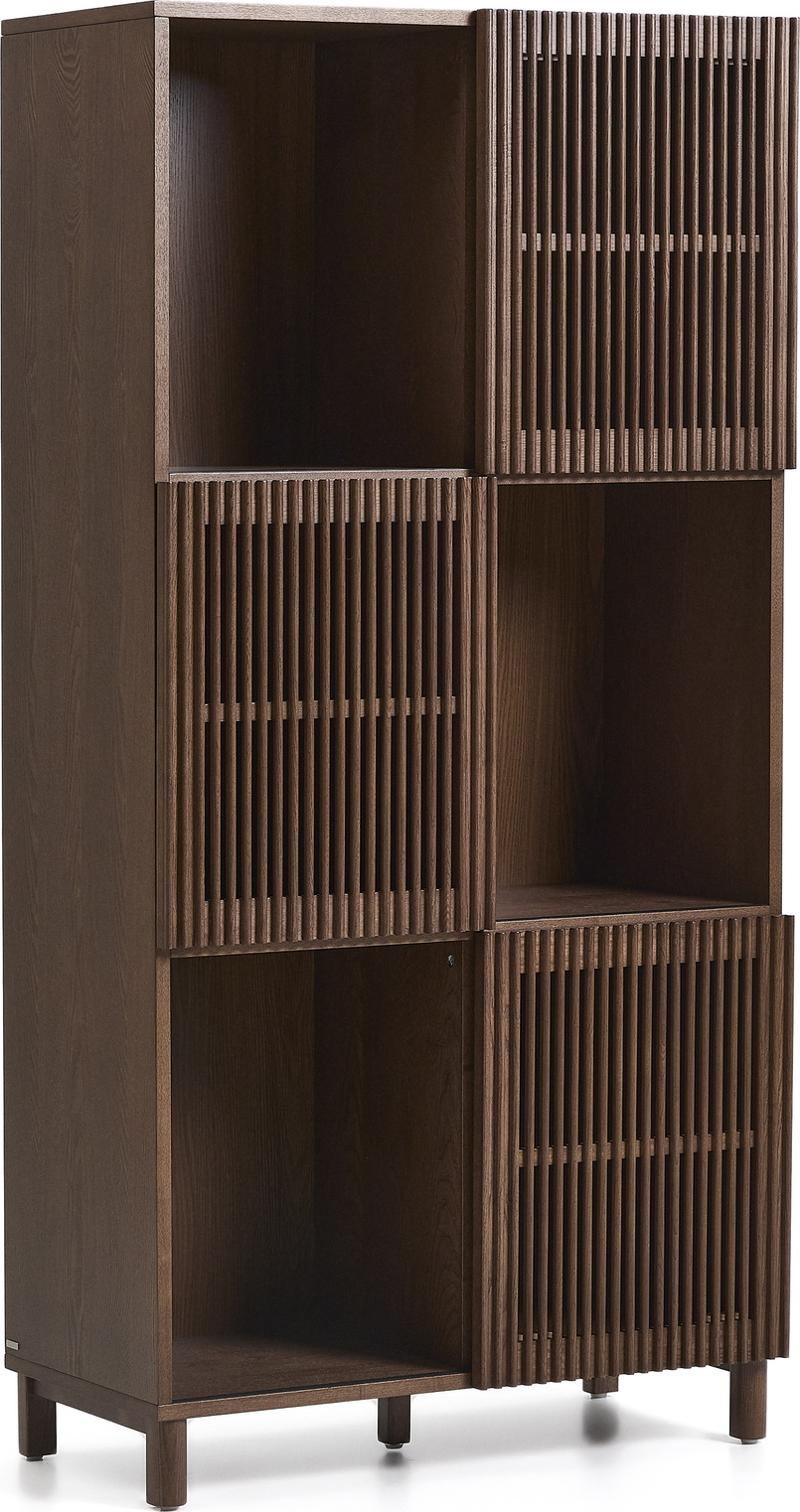 Højskab Kave Home Beyla mørkebrun træ med vertikale lameller, 3 skydedøre, 6 rum H170ÃB84,5ÃD42,5 cm
