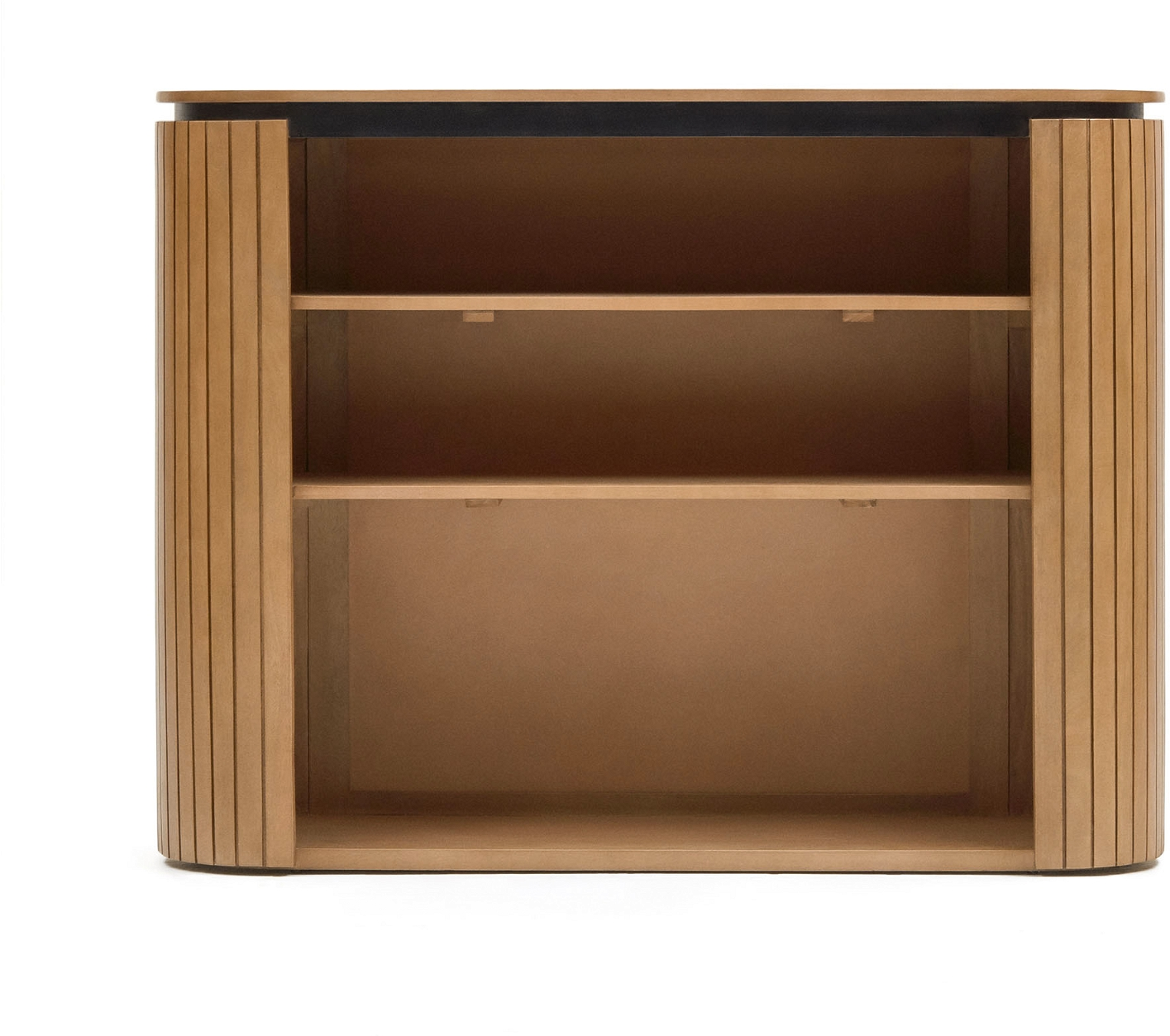 Skænk Kave Home Licia i massivt mangotræ natur finish tre hylder H90 x B120 x D45 cm rustik moderne