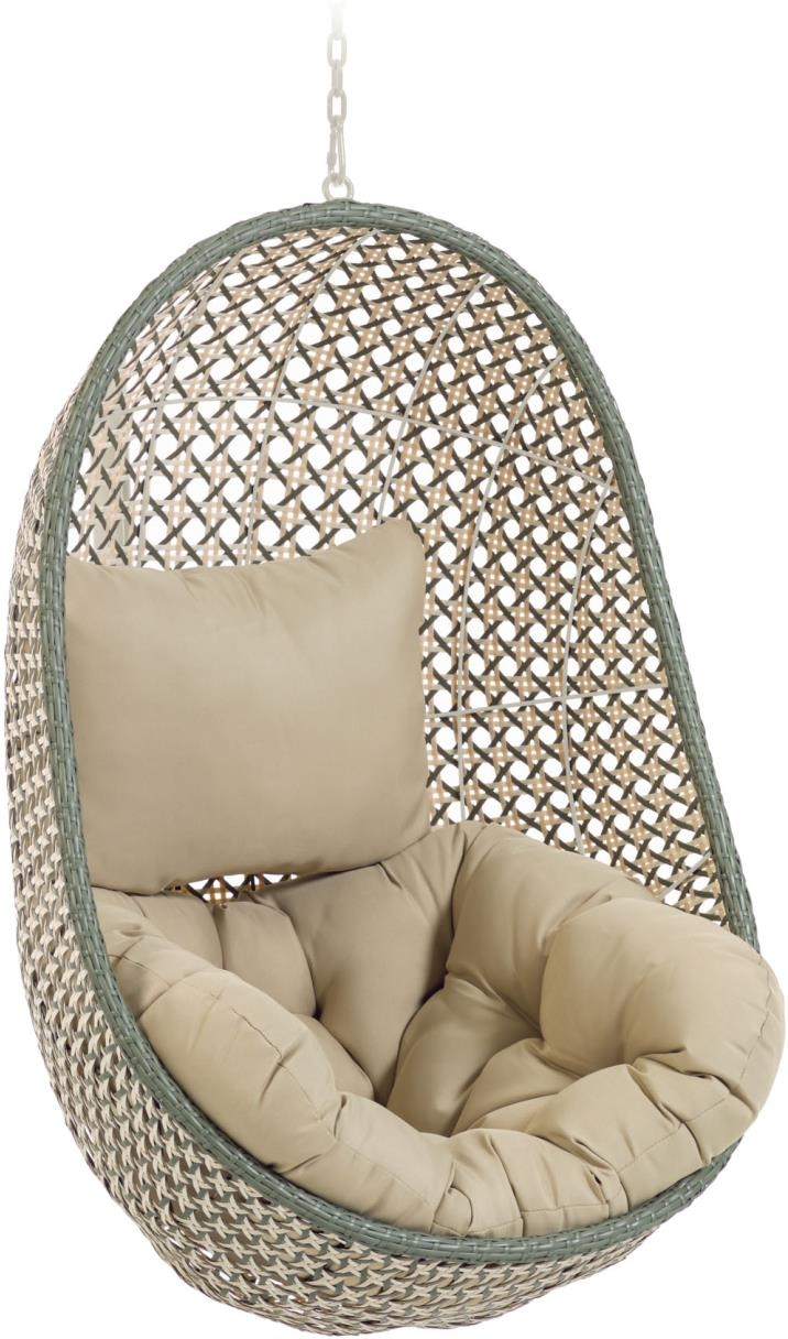 Udendørs hængestol Kave Home Cira & hængesæde i håndvævet syntetisk rattan, vejrbestandig med beige pude, grøn, nordisk design