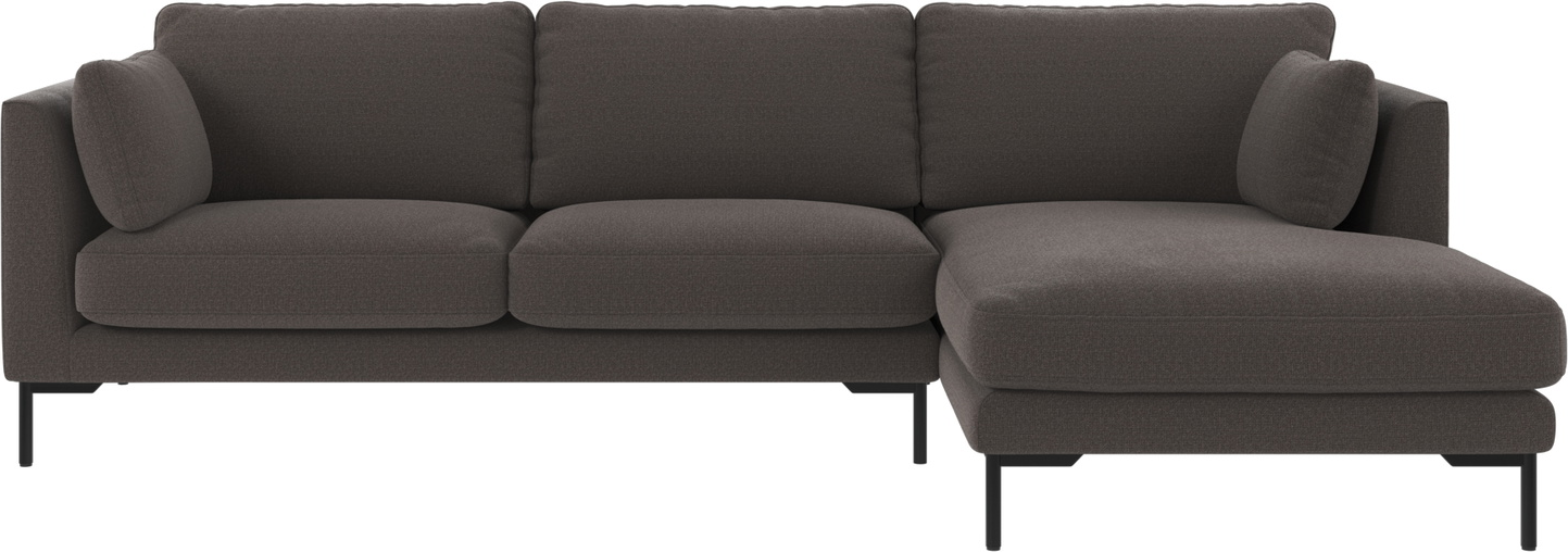 Chaiselongsofa højrevendt Rowico Corwin mørkegrå Rita stof med sorte metalben H83ÃB270ÃD160 cm