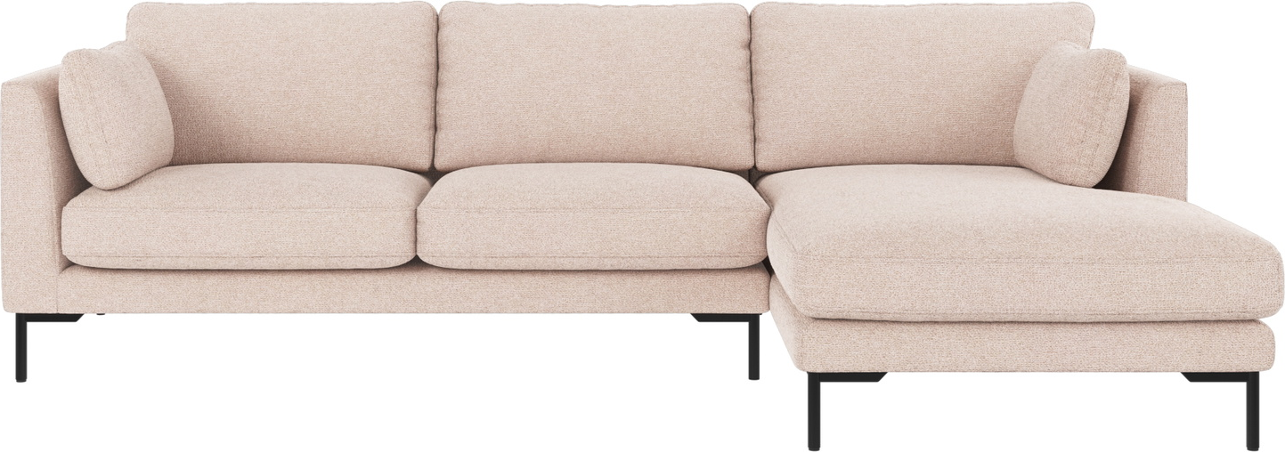 Chaiselongsofa Rowico Corwin højrevendt lys beige stof Max 01 med sorte metalben 270Ã160 cm