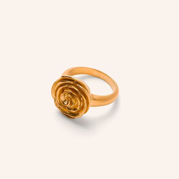 Pernille Corydon Pernille Cordyon Rose Ring - Forgyldt genanvendt sterlingsølv : Erling Christensen Møbler  : Erling Christensen Møbler